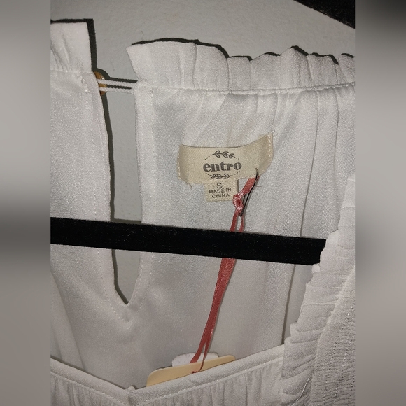 Entra white flutter sleeve top size small - Picture 6 of 10